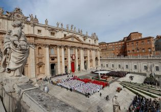 Πάπας Φραγκίσκος: Στην λειτουργία της Κυριακής των Βαΐων – «Χρειάζομαι το χάδι του Ιησού»