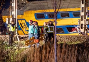 Σύγκρουση τρένου στην Ολλανδία: Βίντεο – σοκ – Σκηνές χάους και εκκλήσεις για βοήθεια