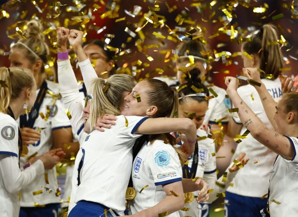 Εθνική Αγγλίας Γυναικών: Αλλαγή στο χρώμα του σορτς λόγω περιόδου