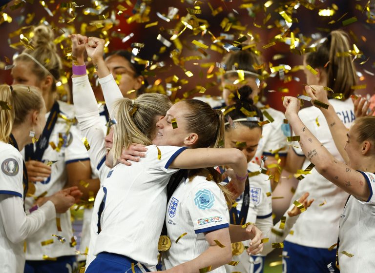 Εθνική Αγγλίας Γυναικών: Αλλαγή στο χρώμα του σορτς λόγω περιόδου