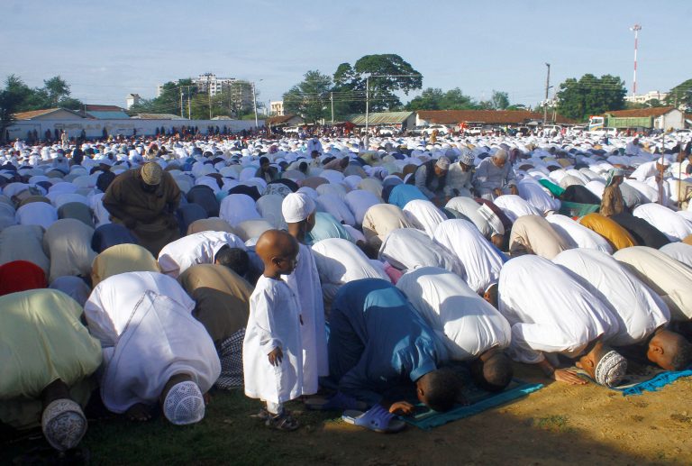 Νήστεψαν μέχρι θανάτου για να «συναντήσουν τον Ιησού» – 21 νεκροί, ανάμεσά τους και 3 παιδιά
