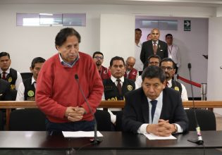 Αλεχάντρο Τολέδο: Ο πρώην πρόεδρος του Περού εκδόθηκε από τις ΗΠΑ και προφυλακίζεται