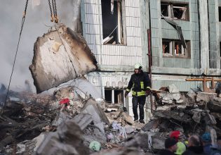 Πόλεμος στην Ουκρανία: Τα ρωσικά πλήγματα «φέρνουν πιο κοντά» τη Μόσχα στην «αποτυχία», λέει ο Ζελένσκι