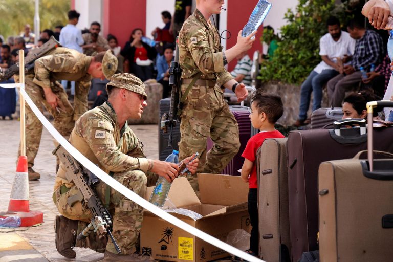 Σουδάν: «Ζούμε από θαύμα», λένε οι Ελληνίδες που σώθηκαν