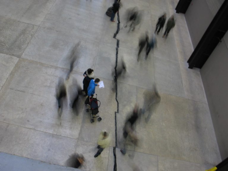 Το ρήγμα είναι ακόμη ενεργό