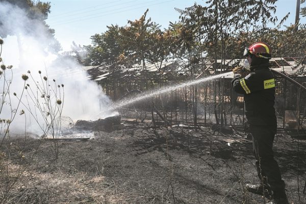 Αυστηρότερα πρόστιμα για τα ακαθάριστα οικόπεδα