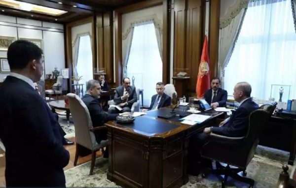 Τηλεφωνική επικοινωνία Ερντογάν-Πούτιν – Η πρώτη «εμφάνιση» Ερντογάν μετά τα προβλήματα υγείας