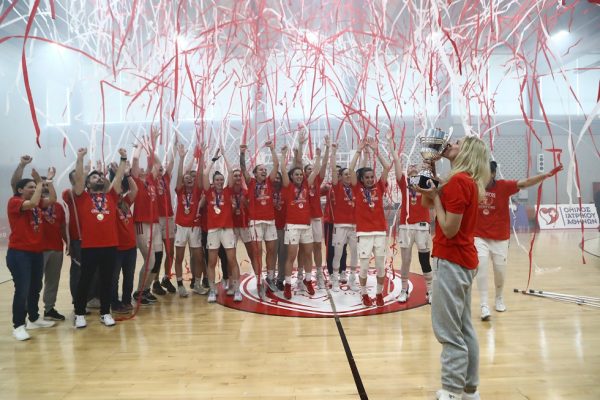 Τα «κλικ» της κατάκτησης του πρωταθλήματος από τα κορίτσια του Ολυμπιακού (pics)