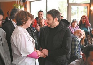ΠΑΣΟΚ: Ρίχνει δίχτυα στη ζώνη των αναποφάσιστων