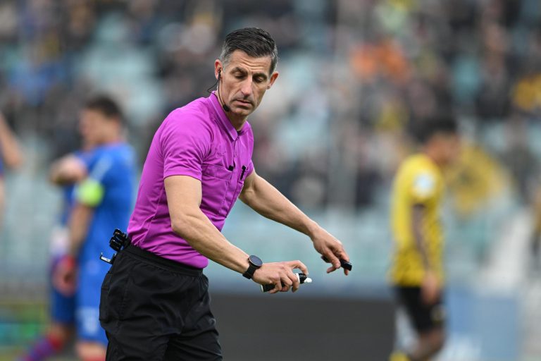 Πάλι τα ίδια: Γαργάρα έκανε το πέναλτι ο Σιδηρόπουλος στο Βόλος-ΑΕΚ- Καθαρό χέρι του Γαλανόπουλου στο 86’ (vid)