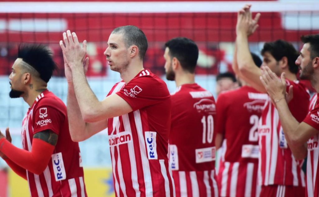 Το πρώτο βήμα έγινε από το μπλοκ και την άμυνα