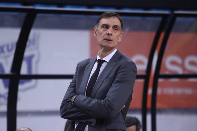 Η απάντηση του Μπαρτζώκα για το ποιος ξένος θα μείνει εκτός στα πλέι-οφ