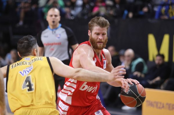 Live: Η μάχη Περιστερίου – Παναθηναϊκού και ΑΕΚ – Ολυμπιακού