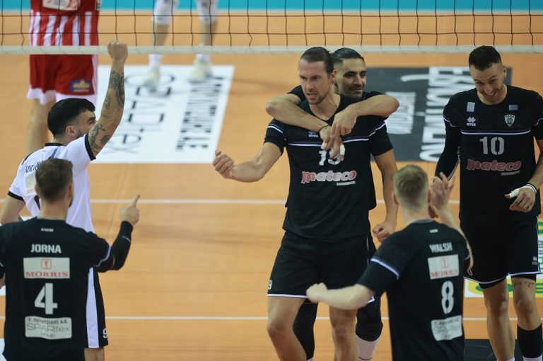 ΠΑΟΚ – Ολυμπιακός 3-2: Λύγισαν τους ερυθρόλευκους στο τάιμ μπρέικ δικέφαλος και διαιτητές (1-1)