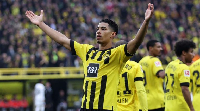 Ντόρτμουντ – Άιντραχτ Φρανκφούρτης 4-0: Στην κορυφή οι Βεστφαλοί