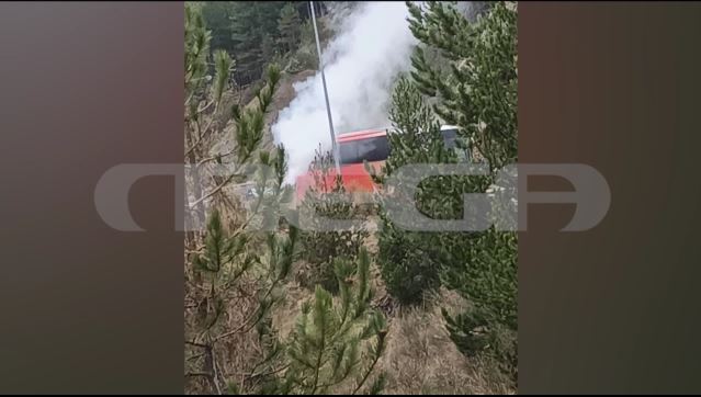 Φωτιά σε λεωφορείο στο Μέτσοβο: Τα παιδιά μετά τα Τέμπη, έχουν θορυβηθεί πάρα πολύ