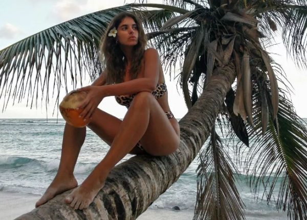 Αυτή είναι η καυτή Ελληνίδα που έχει τρελάνει ολόκληρο τον πλανήτη