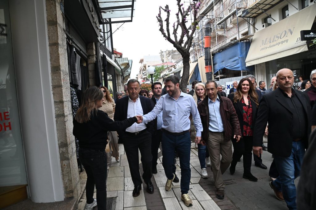 Ανδρουλάκης: «Αφήστε τις θεωρίες συνωμοσίας κ. Μητσοτάκη – Απαντήστε για το κομματικό ρουσφέτι του σταθμάρχη»