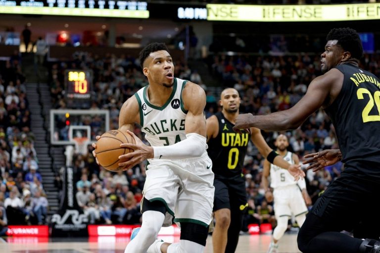 Τι περιμένει τους Μπακς μετά την πρωτιά