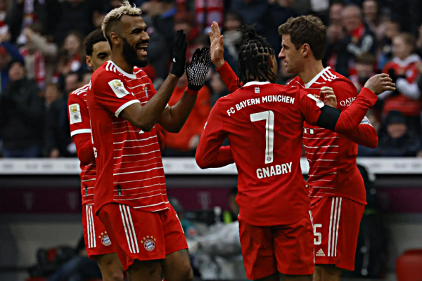 Νοκ άουτ ο Τσούπο Μοτίνγκ