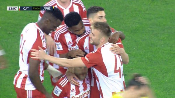 Ο Παπασταθόπουλος έκανε το 2-0 για τον Ολυμπιακό