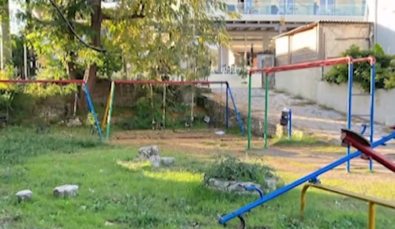 Σταμάτησαν την αναβάθμιση παιδικής χαράς στην Κέρκυρα λόγω αρχαίων