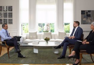 Μητσοτάκης σε Bild: Δεν κάνουμε επαναπροωθήσεις