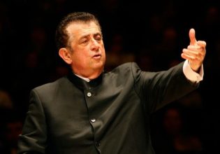 O σπουδαίος μαέστρος Peter Tiboris μιλάει στο in για την συναυλία στο Ωδείο ΑΘηνών