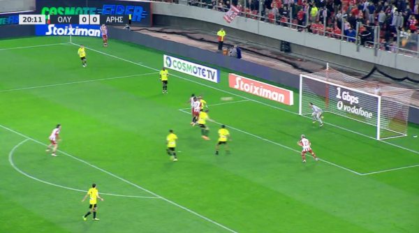 Μεγάλη απόκρουση του Σιαμπάνη σε κεφαλιά του Κασάμι