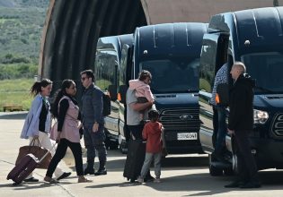 «Να μην περάσει κανείς αυτά που πέρασα»: Συγκλονιστικές μαρτυρίες Ελλήνων που απεγκλωβίστηκαν από το Σουδάν