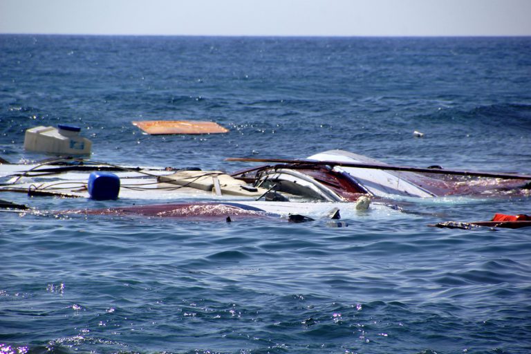 Βρετανία: Δίωξη σε έναν 19χρονο για τους θανάτους τεσσάρων μεταναστών σε ναυάγιο στη Μάγχη
