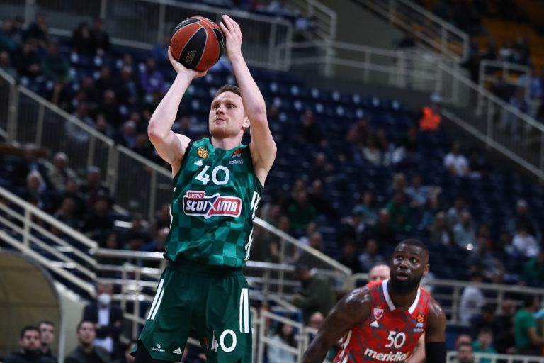 Παναθηναϊκός: Μέσα ο Γκριγκόνις με Παρτιζάν, εκτός ο Μαντζούκας