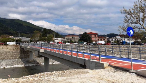 Ολοκληρώθηκε η νέα γέφυρα στο Μουζάκι