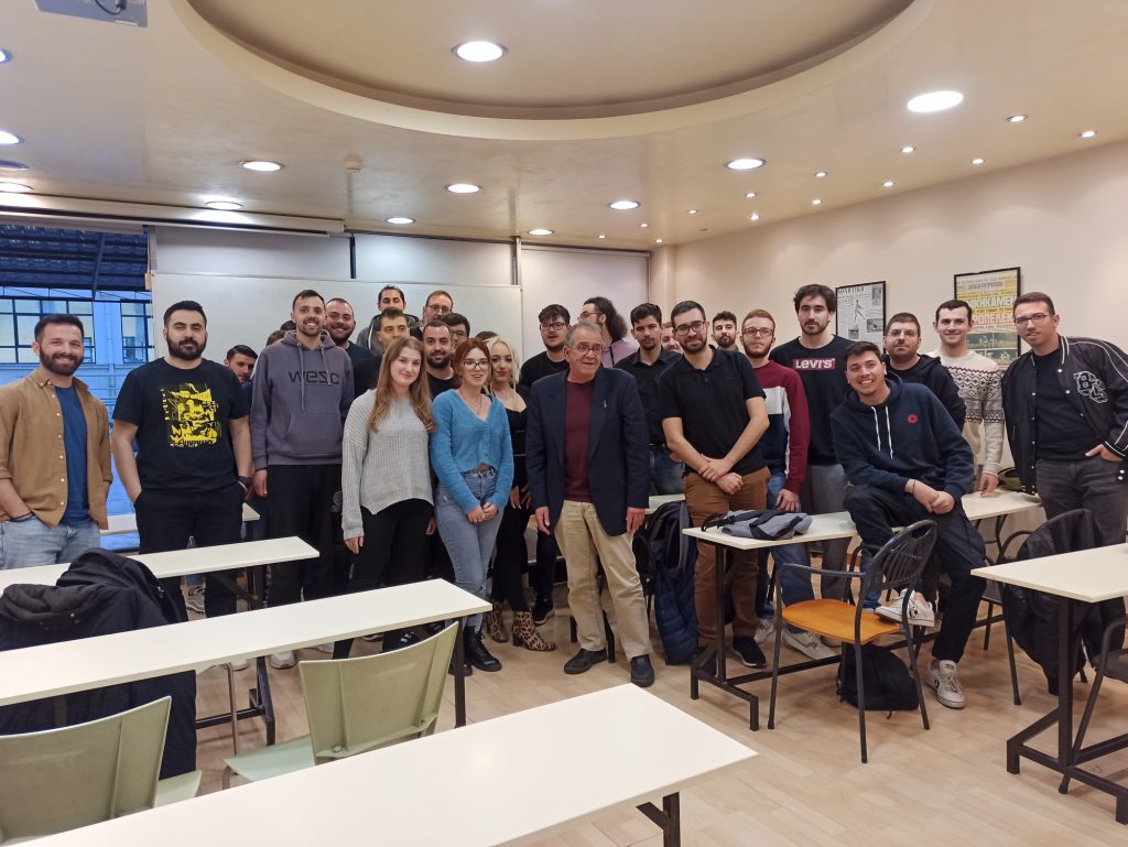 Γιάννης Μουζάλας: «Δείξτε μου έναν φράχτη 50 μέτρα και θα σας δείξω μια σκάλα 51 μέτρων»