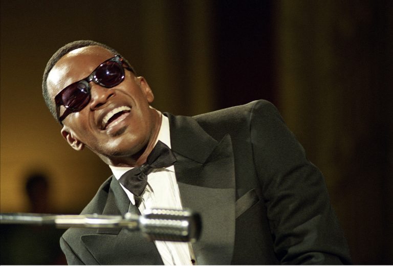 Αγωνία για τον Τζέιμι Φοξ – Μεταφέρθηκε εσπευσμένα στο νοσοκομείο