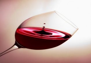 Ισπανία: Σε κρίση ο αμπελοοινικός τομέας – Πτώση τις τιμές των κόκκινων κρασιών