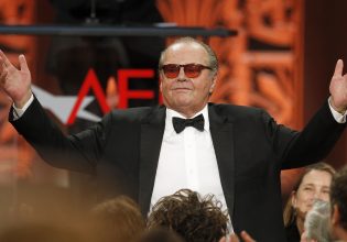 Τζακ Νίκολσον: Σε άθλια κατάσταση στην πρώτη του εμφάνιση μετά από 18 μήνες