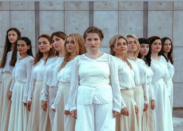 CHÓRES της Μαρίνα Σάττι: Οι δύο ξεχωριστές παραστάσεις στο Ίδρυμα Μιχάλης Κακογιάννης