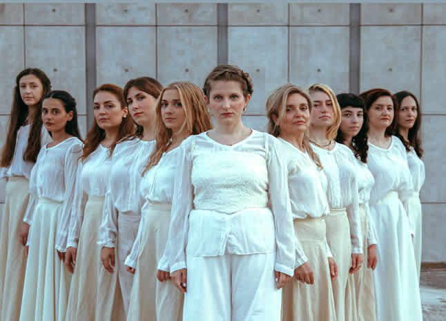 CHÓRES της Μαρίνα Σάττι: Οι δύο ξεχωριστές παραστάσεις στο Ίδρυμα Μιχάλης Κακογιάννης