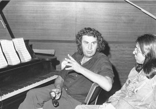 Επιτάφιος: Ένα μουσικό αφιέρωμα από τον Μπάμπη Βελισσάριο στο Μπαράκι της Διδότου