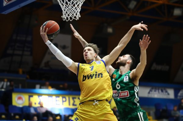 Το Περιστέρι του Σπανούλη νίκησε τον Παναθηναϊκό (96-89)