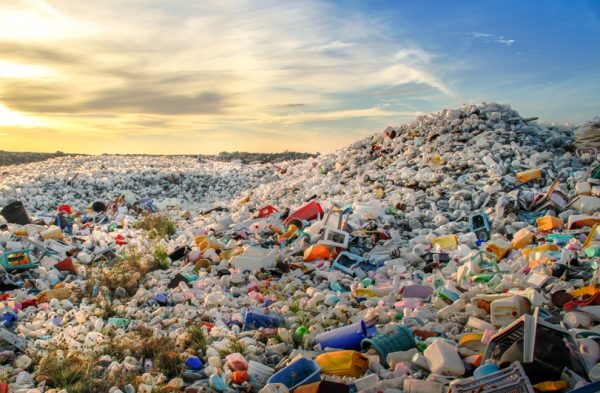 Πλαστικά, μια παγκόσμια κρίση που αναζητά ακόμη λύση