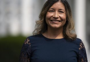 Τζο Μπάιντεν: H Τζούλι Τσάβες Ροδρίγκες αναλαμβάνει τη διεύθυνση της προεκλογικής εκστρατείας του