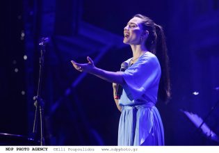 Σοφία Μανουσάκη: «Παλέψαμε με την οικογένειά μου και για ένα πιάτο φαγητό»