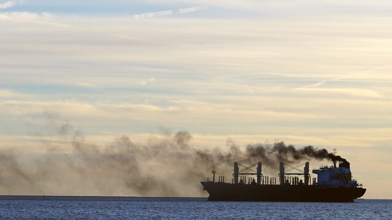 Ευρωπαϊκό Κοινοβούλιο: «Ο ρυπαίνων πληρώνει» και στη ναυτιλία