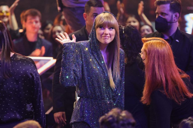 Χώρισε η Taylor Swift και έπεσαν βροχή τα unfollow στον Joe Alwyn