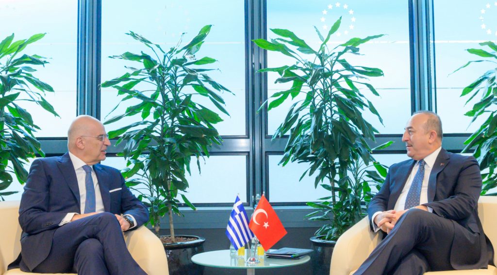 Ελληνοτουρκικά: Η πιο δύσκολη στιγμή για τον Νίκο Δένδια