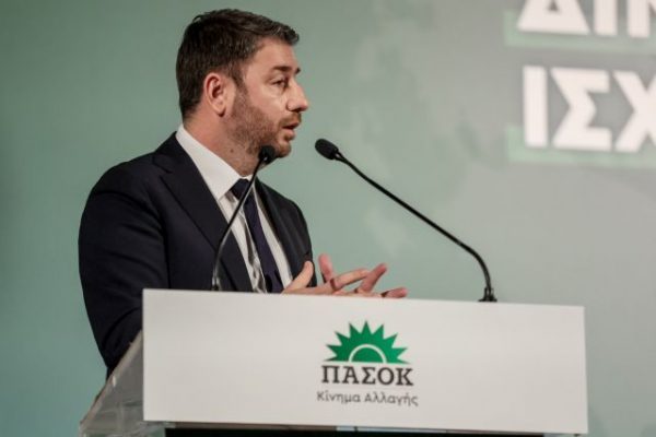 Ανδρουλάκης: Αν δεν πάω το ΠΑΣΟΚ παρακάτω, θα θέσω τον εαυτό μου σε αξιολόγηση