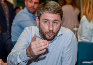 To μήνυμα του Ανδρουλάκη για το Πάσχα