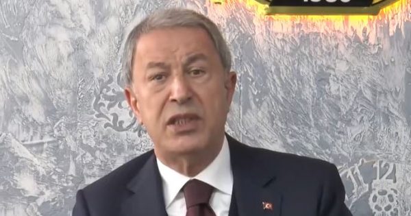 Χουλουσί Ακάρ: Ας γίνει το Αιγαίο θάλασσα φιλίας και ειρήνης